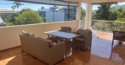 A louer appartement T4 meublé atypique situé au-dessus d’une villa à Etang Salé