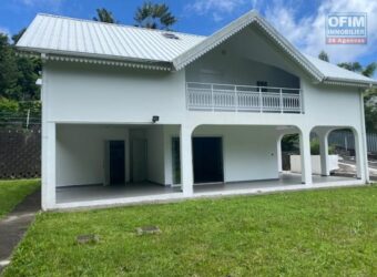 A louer une grande villa de 221m2 avec jardin à proximité des commerces et écoles à La Montagne