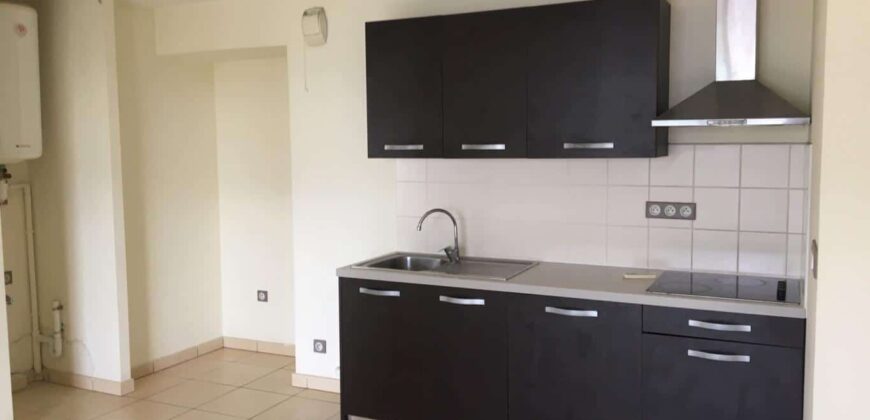 A louer un appartement T2 de 53m2 avec terrasse dans une résidence à Sainte Clotilde