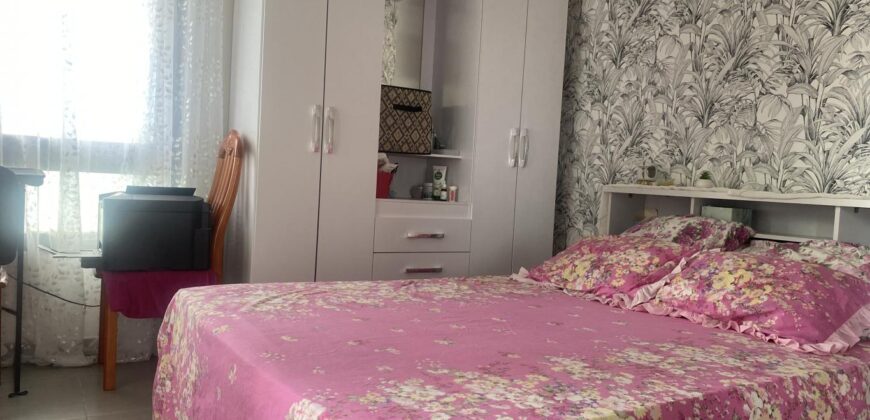 A vendre un appartement T2 de 38m2 avec varangue situé au centre ville de la Possession