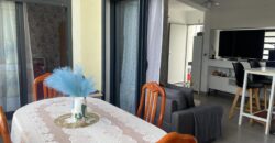 A vendre un appartement T2 de 38m2 avec varangue situé au centre ville de la Possession