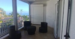 A louer appartement F3+ avec cour à l’Éperon dans les hauteurs de Saint-Gilles Les Hauts