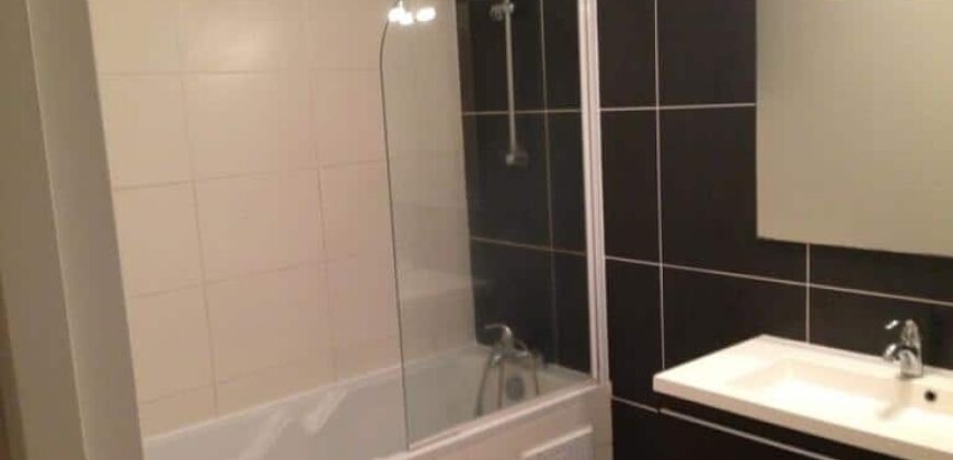 À louer appartement T3 situé dans une petite résidence sécurisée à Étang salé les Hauts proche du centre-ville