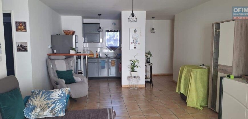 A louer un bel appartement F3 avec jardin à proximité des commerces à Sainte Marie