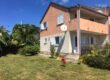 À louer une villa T4 mitoyenne d’un côté située dans un endroit calme à La Montagne