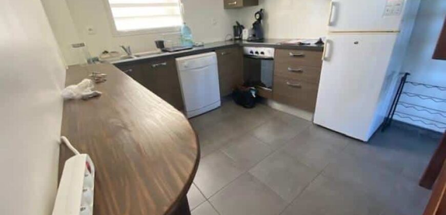 À louer une villa T4 mitoyenne d’un côté située dans un endroit calme à La Montagne
