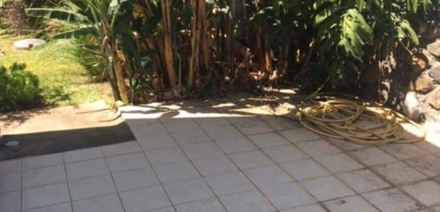 À louer une villa T4 mitoyenne d’un côté située dans un endroit calme à La Montagne