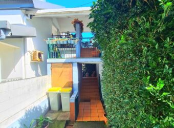 Appartement T3 de 72 m2 à louer situé dans une résidence calme au centre-ville de Sainte Marie