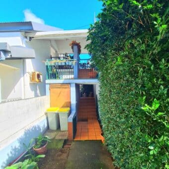 Appartement T3 de 72 m2 à louer situé dans une résidence calme au centre-ville de Sainte Marie