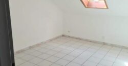 Appartement T3 de 72 m2 à louer situé dans une résidence calme au centre-ville de Sainte Marie