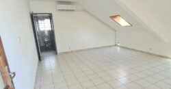 Appartement T3 de 72 m2 à louer situé dans une résidence calme au centre-ville de Sainte Marie