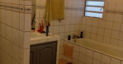 A louer une grande villa atypique de 173 m² sur les hauteurs de Saint-Gilles les Bains
