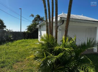 Location d’une villa F3 avec jardin clôturé dans un lotissement résidentiel proche du centre-ville de Saint-André