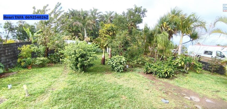 À louer une villa meublée de type F5/F6 à étage de 162.65 m2 située sur le secteur de Jean-Petit