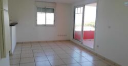 À vendre lumineux appartement T3 de 59.54 m2 situé dans une résidence calme et sécurisée à Saint Joseph