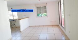 À vendre un agréable appartement T3 de 59.54 m2 situé dans une résidence calme à Saint Joseph
