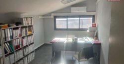 À vendre entrepôt de 268 m2 sur un terrain de 1039 m2 situé dans la dynamique zone Artisanale des Sables d’or à Etang Salé Les Hauts