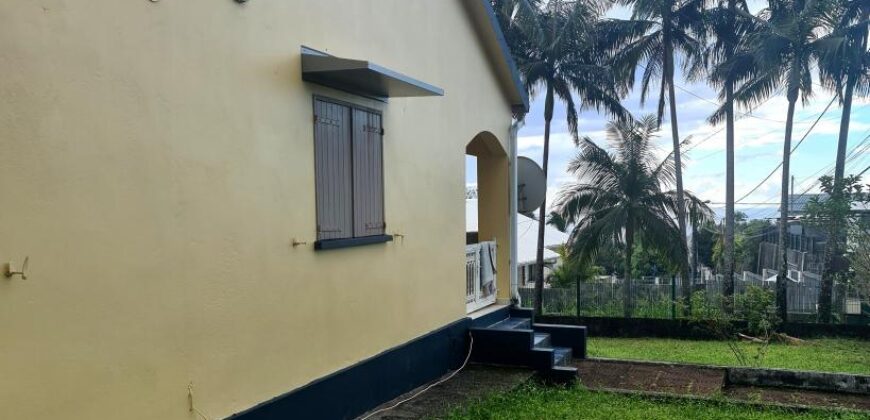 À louer charmante villa F4 de 130 m² avec jardin située dans un cadre verdoyant à Sainte-Marie