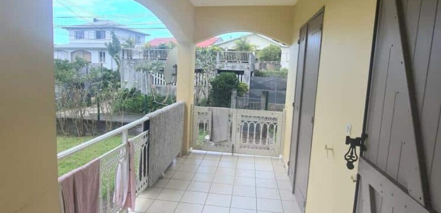 À louer charmante villa F4 de 130 m² avec jardin située dans un cadre verdoyant à Sainte-Marie