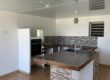 En location une villa T5 de 90 m2 située dans l’un des plus anciens quartiers de Terre Sainte