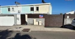 En location une villa T5 de 90 m2 située dans l’un des plus anciens quartiers de Terre Sainte