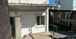 En location une villa T5 de 90 m2 située dans l’un des plus anciens quartiers de Terre Sainte