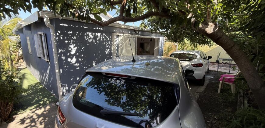 À vendre villa F4 rénovée de 110 m2 située dans un cadre paisible à Roche Maigre