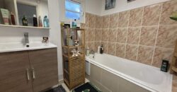 À vendre villa F4 rénovée de 110 m2 située dans un cadre paisible à Roche Maigre