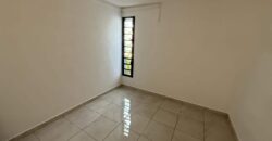 À vendre villa F4 rénovée de 110 m2 située dans un cadre paisible à Roche Maigre