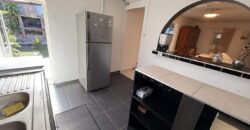 À vendre villa F4 rénovée de 110 m2 située dans un cadre paisible à Roche Maigre