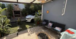 À vendre villa F4 rénovée de 110 m2 située dans un cadre paisible à Roche Maigre