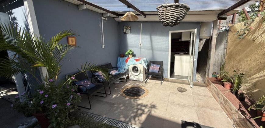 À vendre villa F4 rénovée de 110 m2 située dans un cadre paisible à Roche Maigre