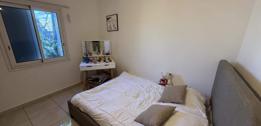 À vendre villa F4 rénovée de 110 m2 située dans un cadre paisible à Roche Maigre