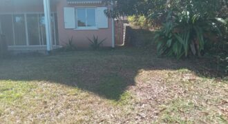 A vendre un appartement T3 sur un terrain de 249m2 situé à Bois de Nèfles- Saint Paul