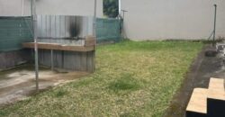 À louer une villa T4 de plain-pied de 100 m2 située au début de la de Condé à Ravine des Cabris