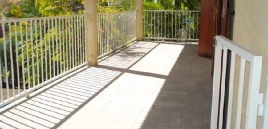 A louer une villa F5 de 99m2 avec piscine sur le bas de la Possession