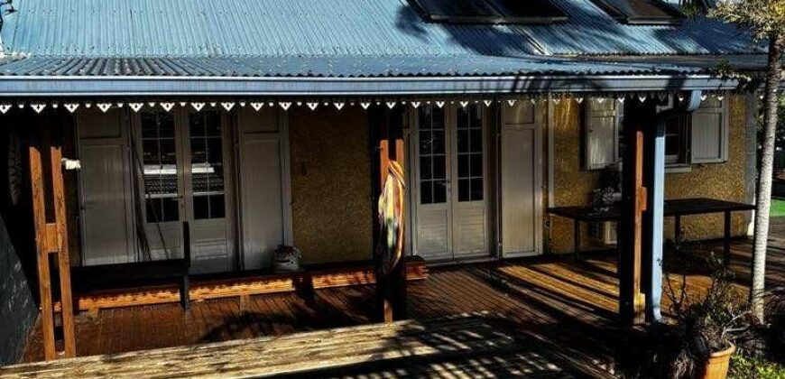 Location une très belle villa T5/6 avec vue mer et montagne située à Bérive au tampon