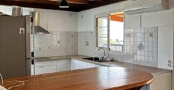 Location une très belle villa T5/6 avec vue mer et montagne située à Bérive au tampon