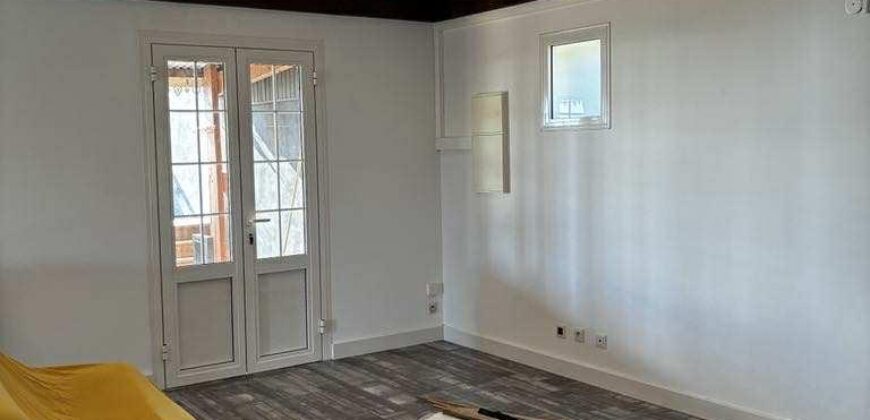 Location une très belle villa T5/6 avec vue mer et montagne située à Bérive au tampon