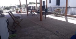 A louer un appartement F4 meublé de 103m2 avec varangue sur le Port