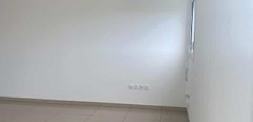 A vendre un appartement F1 de 41.86m2  dans la résidence Passerelle à Sainte-Clotilde