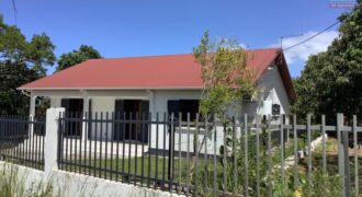 En location une villa meublée T4 de 104.78 m2 située à La Rivière Saint Louis