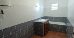 A vendre un appartement T3 de 71m2 avec varangue à proximité des commerces à Saint Benoit