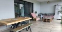 Location d’une charmante villa meublée de 94m2 habitable dans le quartier de Duparc à Sainte Marie