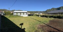 A vendre une villa F5 avec garage sur un vaste terrain de plus de 2000m2 à Plaines des Palmistes
