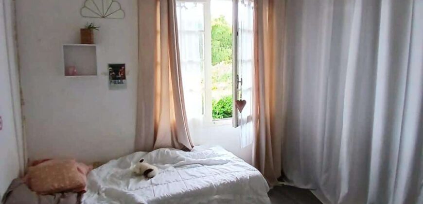 A louer une villa de 90m2 située dans le quartier du Guillaume à Saint-Paul.