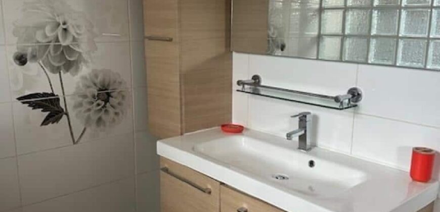 Location villa une superbe villa meublée de 100 m2 nichée dans un endroit calme sur la Route de Condé