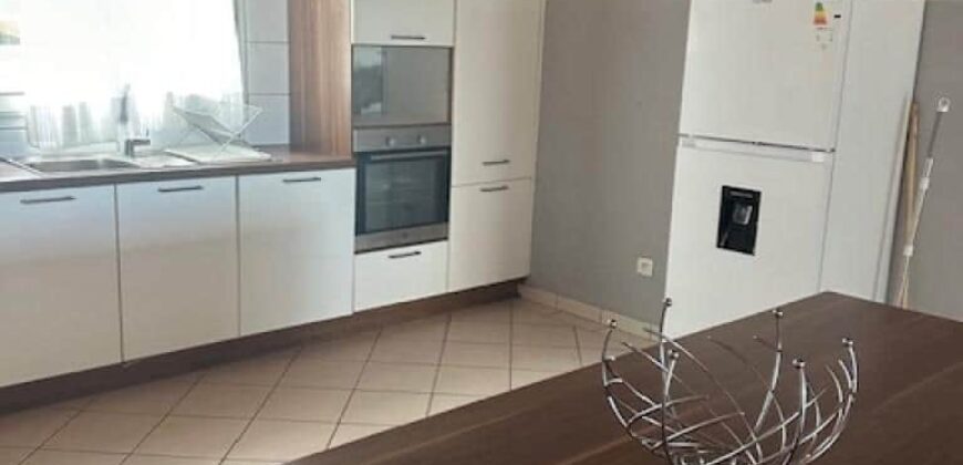 Location villa une superbe villa meublée de 100 m2 nichée dans un endroit calme sur la Route de Condé