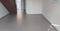 A vendre un appartement T3 en duplex proche des plages et des commerces à la Saline les bains