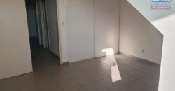 A vendre un appartement T3 en duplex proche des plages et des commerces à la Saline les bains